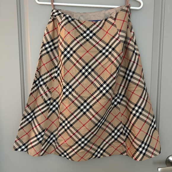 A line Burberry Skirt size 36 - Picture 1 of 6